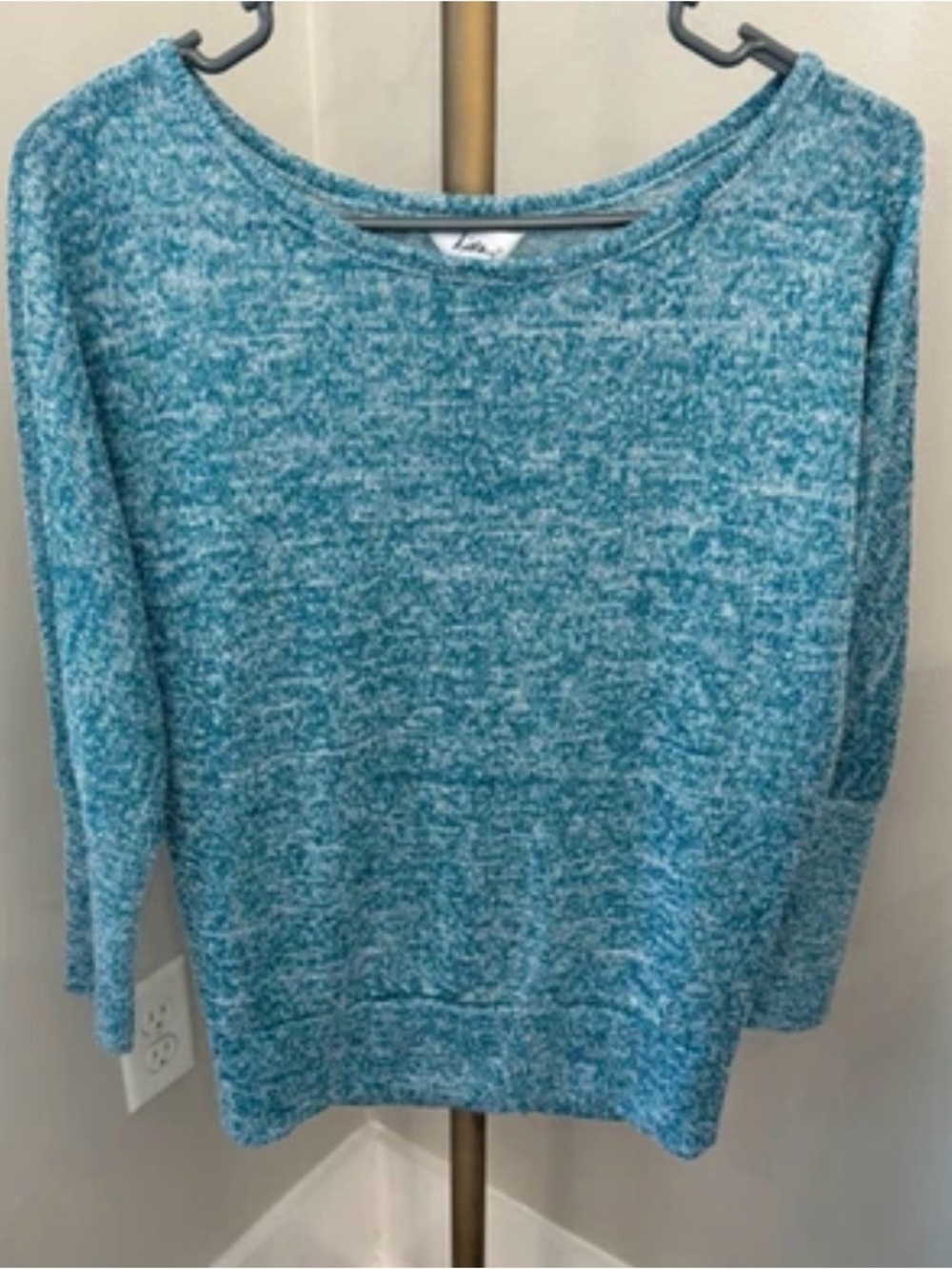 Kirra Co. Blue Marled Sweater Women’s Small Button Up Back
